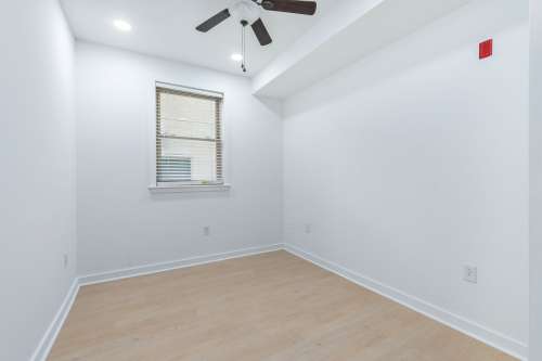 S Bed Temple Apartments 111