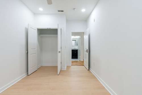 S Bed Temple Apartments 145