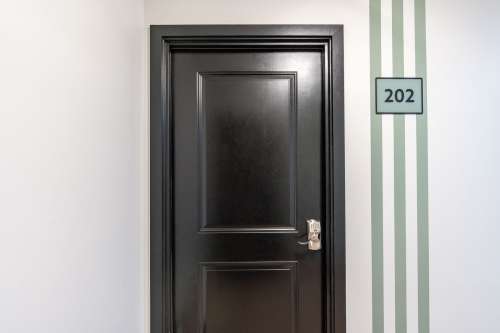 S Bed Temple Apartments 99