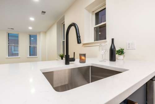 S Bed Carriage House 89