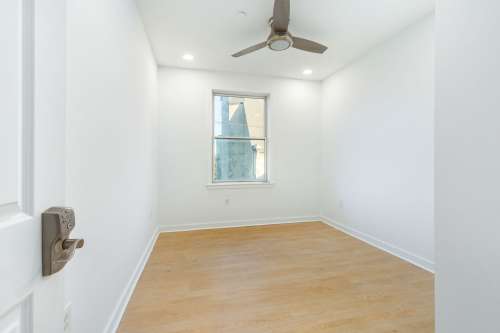 S Bed Temple Apartments 164