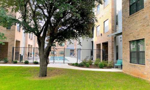 S Bed 3-, 4- and 5-Bedroom Luxury Townhomes with Top-of-the-Line A 33