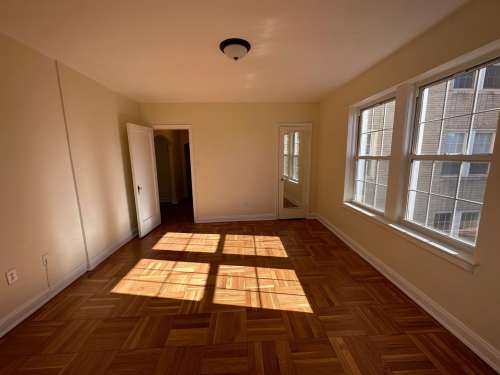 S Bed The Royal York Apartments 1074