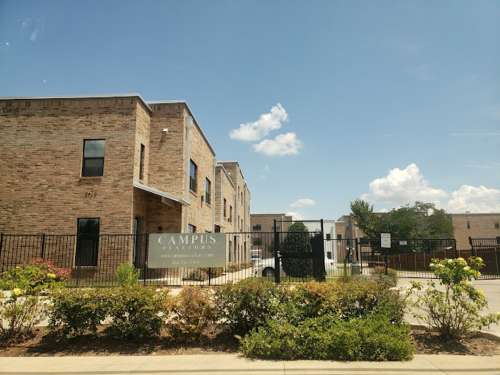 S Bed 3-, 4- and 5-Bedroom Luxury Townhomes with Top-of-the-Line A 32