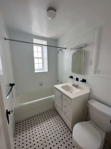 S Bed The Royal York Apartments 1019