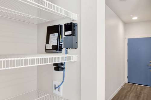 S Bed Luxurious Studios with Rooftop Deck and Secured Entry! 143