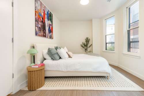 S Bed Carriage House 10