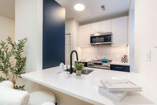 S Bed Carriage House 0