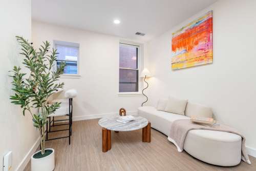 S Bed Carriage House 24