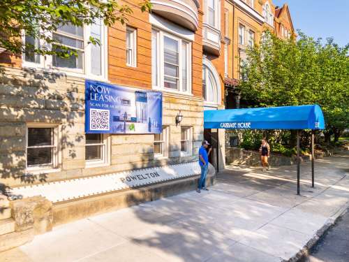 S Bed Carriage House 27