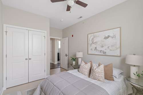 S Bed Summit House 193