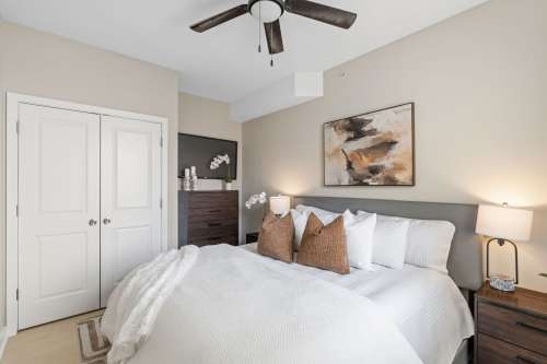 S Bed Summit House 220