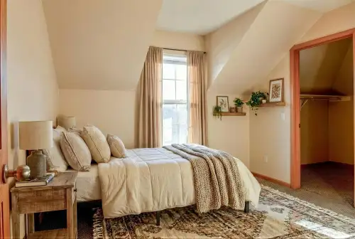S Bed 221 Langdon 12