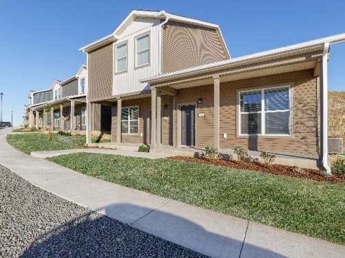idaho-state-Apartment-Building-18686144