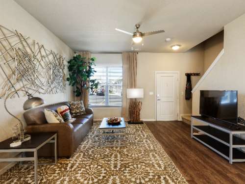 idaho-state-Apartment-Building-18686163