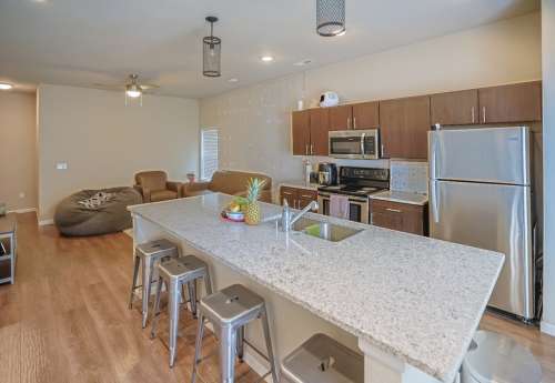 idaho-state-Apartment-Building-18686131
