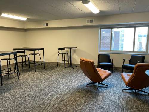 S Bed Sherwood Towers Apartments 9