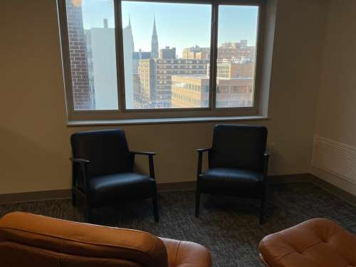 S Bed Sherwood Towers Apartments 10