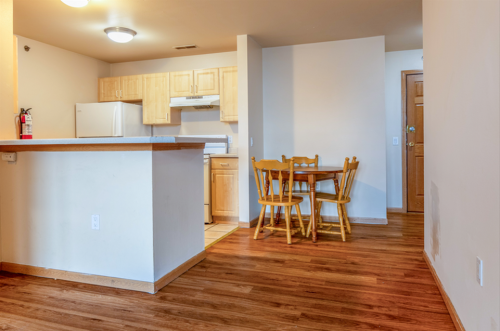 madison-Apartment-Building-18661823