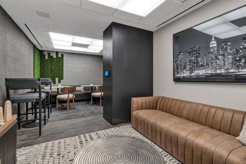 S Bed Monarch Heights Apartments 36