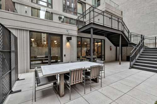 S Bed Monarch Heights Apartments 38