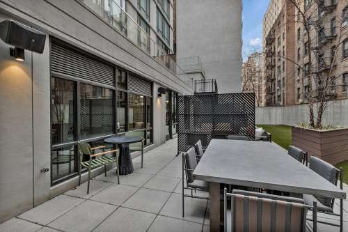 S Bed Monarch Heights Apartments 41