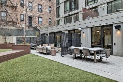 S Bed Monarch Heights Apartments 43