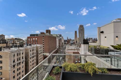 S Bed Monarch Heights Apartments 48