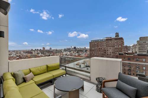 S Bed Monarch Heights Apartments 49