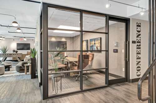 S Bed Monarch Heights Apartments 25