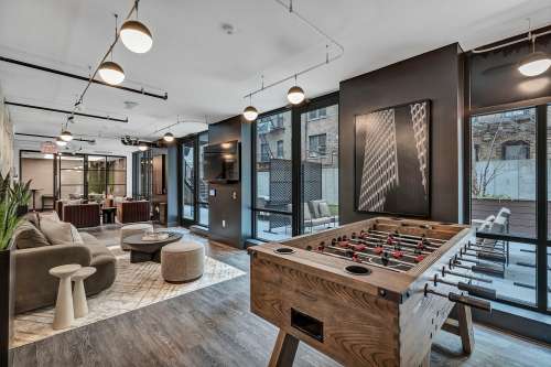 S Bed Monarch Heights Apartments 21