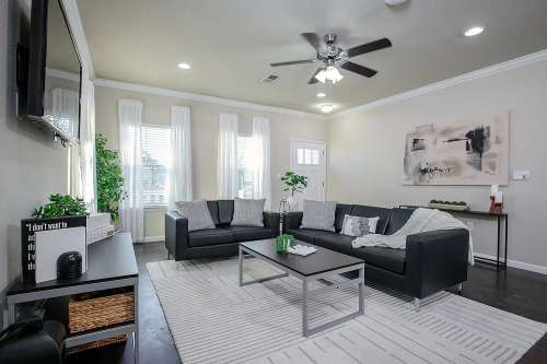 university-of-missouri-Apartment-Building-18668908