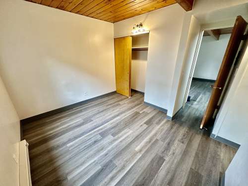 university-of-idaho-Apartment-Building-18685301