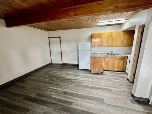 university-of-idaho-Apartment-Building-18685302