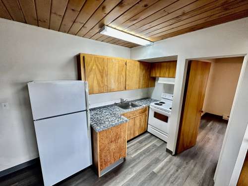 university-of-idaho-Apartment-Building-18685305