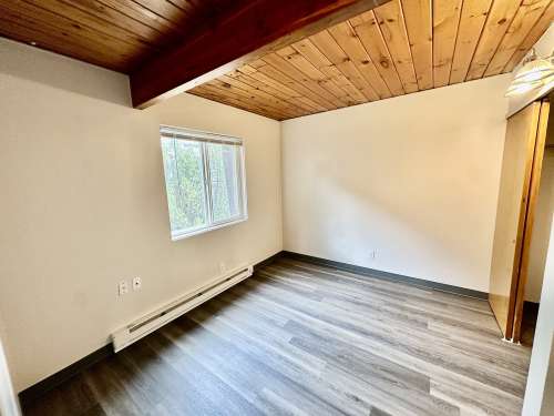university-of-idaho-Apartment-Building-18685306