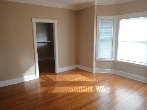 2026-04/ALBANY-Apartment-Building-18480515.webp