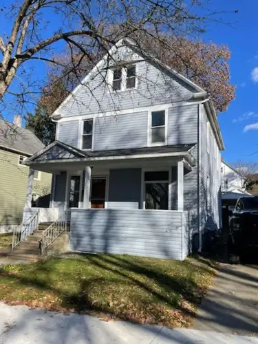2026-04/BINGHAMTON-Apartment-Building-18583623.webp