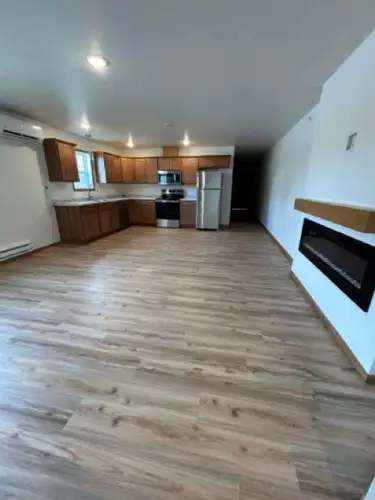 2026-04/UW-LACROSSE-Apartment-Building-18267638.webp