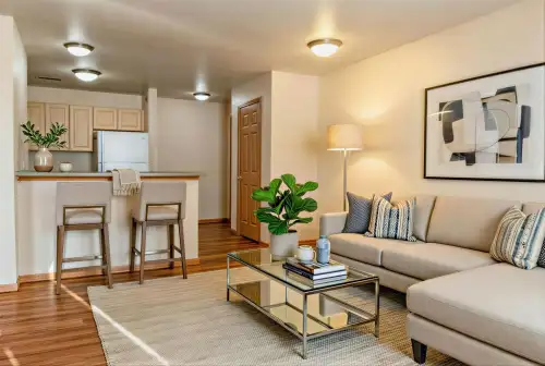 S Bed 221 Langdon 18