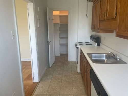 S Bed The Royal York Apartments 731