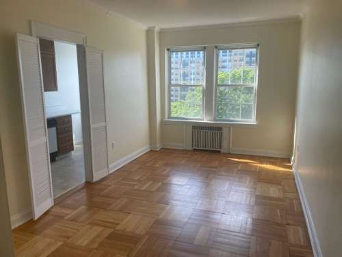 S Bed The Royal York Apartments 727