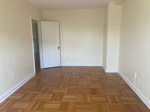 S Bed The Royal York Apartments 747