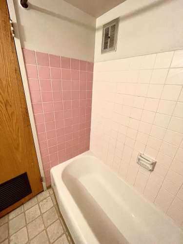 university-of-idaho-Apartment-Building-18694427