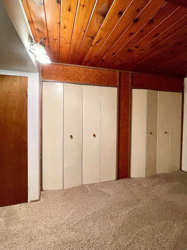 university-of-idaho-Apartment-Building-18694429