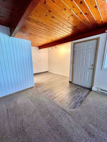 university-of-idaho-Apartment-Building-18694432