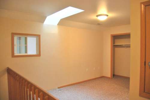 madison-Apartment-Building-18716757