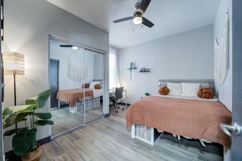 asu-Apartment-Building-18726357