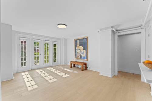 upenn-Apartment-Building-18726432