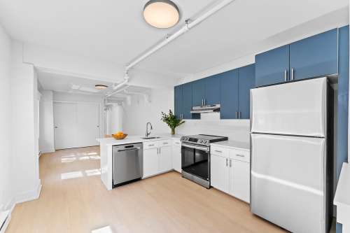 upenn-Apartment-Building-18726434